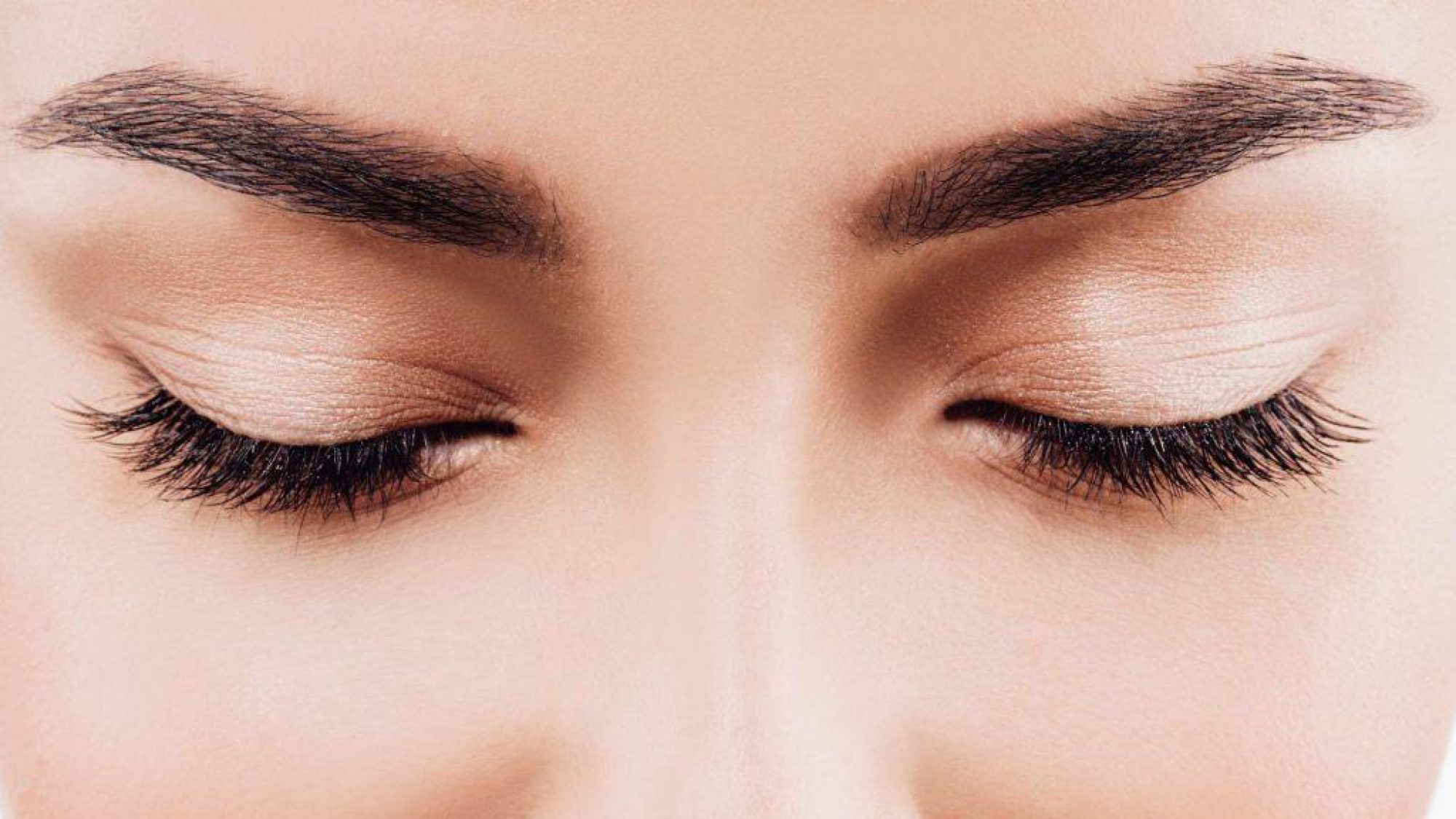 This Is Exactly How to Grow Back Your Eyebrows